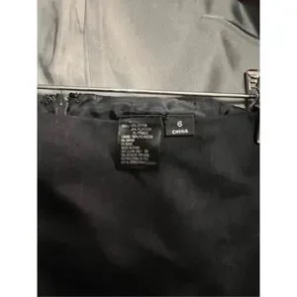 Lot- Chic Women's Clothing Bundle – Studio Tahari Black Suit, Romeo & Juliet - Picture 3 of 16